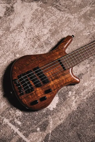 Baixo 5c Warwick German Proseries Thumb Bolt-on Burgundy Red