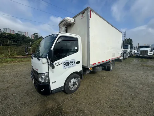 Hino 300 Dutro Refrigeración Nqr Npr 11500 Peso Báscula