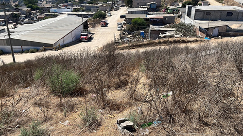 Terreno En Venta En Colonia Nueva Aurora Sur, Tijuana A Solo 5 Minutos De Plaza Bonita En Esquina Precio $90,000.00 Dolares
