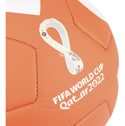 Imagen 2 de 2 de Pelota Dribbling Fifa Qatar Copa 2022 N° 5 En Naranja Y Blan