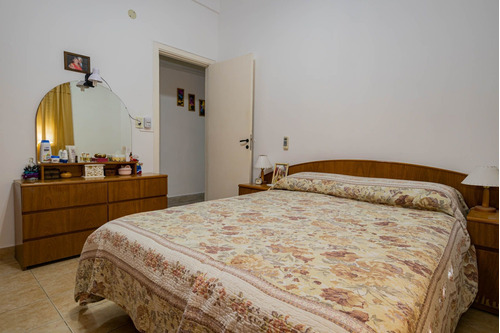 Imagen 11 de 30 de Casa Con Taller-pileta En Venta 5 Amb. La Tablada