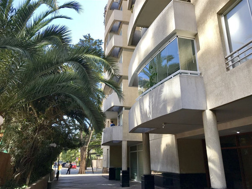 Departamento En Arriendo De 2 Dorm. En Providencia