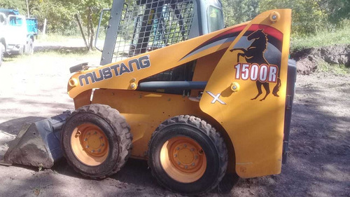 Minicargadora Mustang R1500 Año 2017 Con 2 Mil Hs Maquinasjm