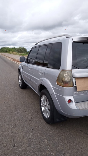 Mitsubishi Pajero TR4 2.0 Flex Aut. 5p
