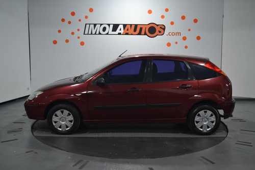 Ford Focus 1.6 Ambiente 5p 2005 -imolaautos-