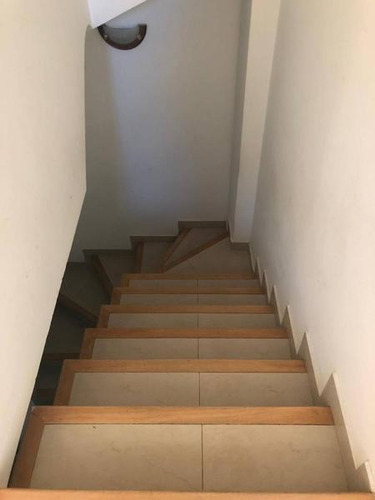 Venta - Casa Con Gran Arboleda En Los Portillos Bayugar Negocios Inmobiliarios