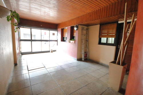 Moreto 59: Excelente Casa De 5amb. Garage Patio