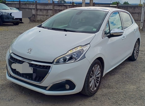 Peugeot 208 Allure 1.6 Hdi Allure