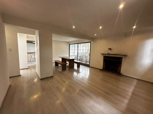 Casa En Remodelación Con Acceso Al Parque-descuento Comisión