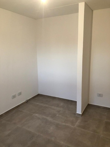 Imagen 6 de 7 de Duplex En Venta En Ituzaingo Norte