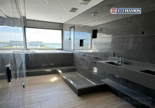 Casa En Venta En El Barrio Costas, Puertos / Escobar