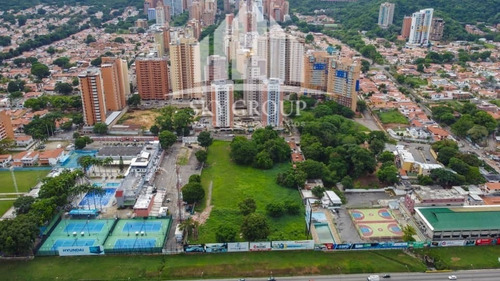 Imagen 4 de 8 de Vende Amplio Terreno Multipropósito En Urb. Trigal Sur En Valencia Lemt-068