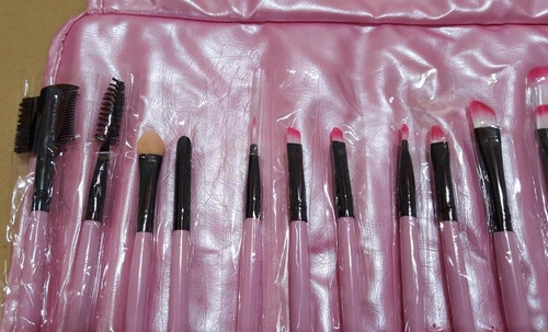 Imagen 6 de 7 de Set 24 Pinceles Profesionales Para Maquillaje Color Rosa