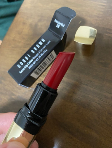 Luxe Lip Color Parisian Red 28 Labial Rojo Bobbi Brown Rojo