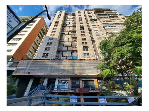 Se Vende Apartamento Los Ruices 24-18209