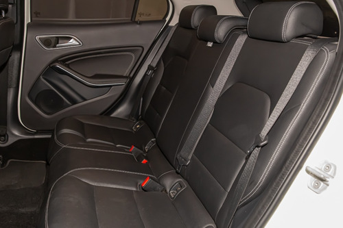 Imagen 9 de 15 de Mercedes Benz Gla250