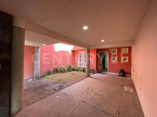 Casa En Renta En Jardines Del Valle, San Juan Del Río, Querétaro.