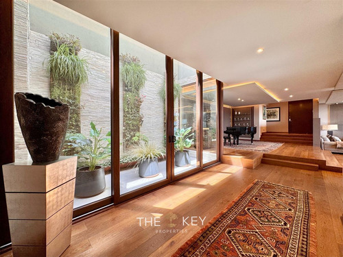 Departamento En Venta De 4 Dorm. En Las Condes