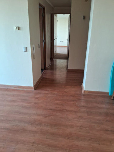Departamento De Lujo En Sector Residencial: 2 Dormitorios, 2