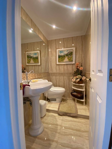 Imagen 18 de 21 de Se Vende Lujoso Penthouse / Apartamento/ 465mt2 / 5h/6b
