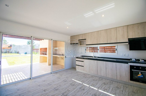 Casas Venta 3 Dormitorios Piriápolis