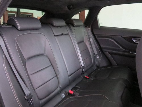 Jaguar F-pace 2.0 16v Ingenium R-sport Awd 4p Automático
