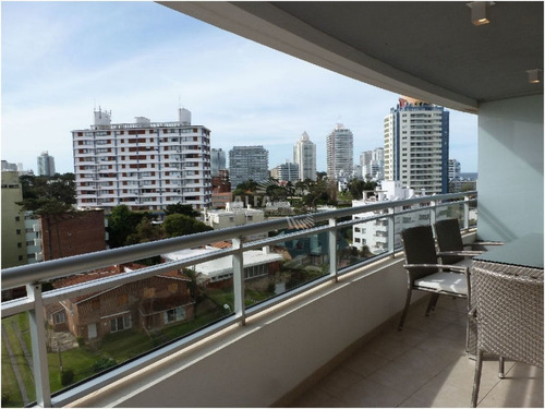 Imagen 11 de 30 de Apartamento En Alquiler, Brava, 3 Dormitorios , Punta Del Este