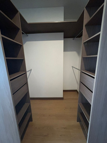 Epic - Apartamento En Venta En Loma Del Escobero, Envigado. A Pocos Metros Del Centro Comercial City Plaza