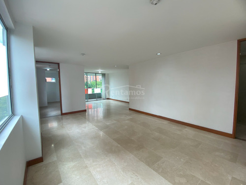 Apartamento En Arriendo En Santa Maria De Los Angeles. Cod A776166