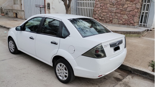 Ford Fiesta 1.6 Max One Ambiente Plus 98cv