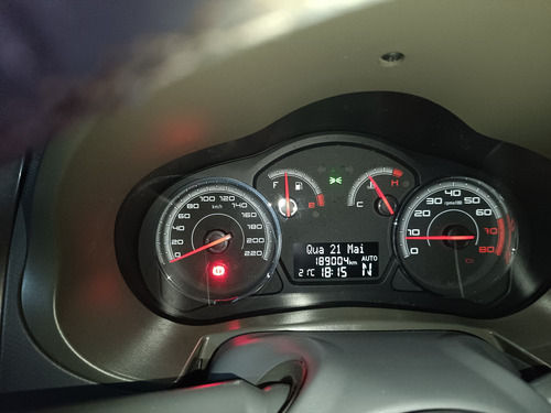 Fiat Grand Siena 1.6 16v Essence Flex Dualogic 4p
