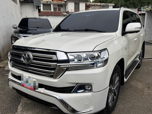 Toyota Land Cruiser Dubai 2018