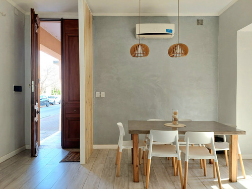 Casa En Casco Histórico - Areco.
