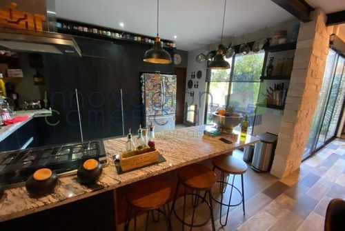 Imagen 3 de 20 de Zibata Casa De 3 Pisos En Venta Con Hermosa Vista Al Valle