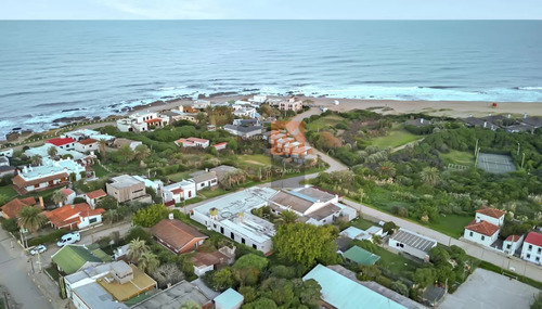 Hotel A La Venta En La Pedrera, En Espectacular Ubicación