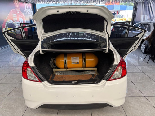 Nissan Versa 1.6 16V FLEXSTART SV 4P MANUAL
