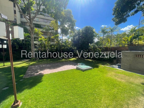 Exclusivo Apartamento Comodo Y Con Buena Distribucion En Venta En La Castellana Yf