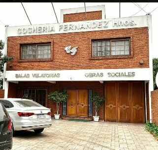 Imagen 2 de 30 de Excelente Inmueble, Actualmente Cochería ( Opcional )