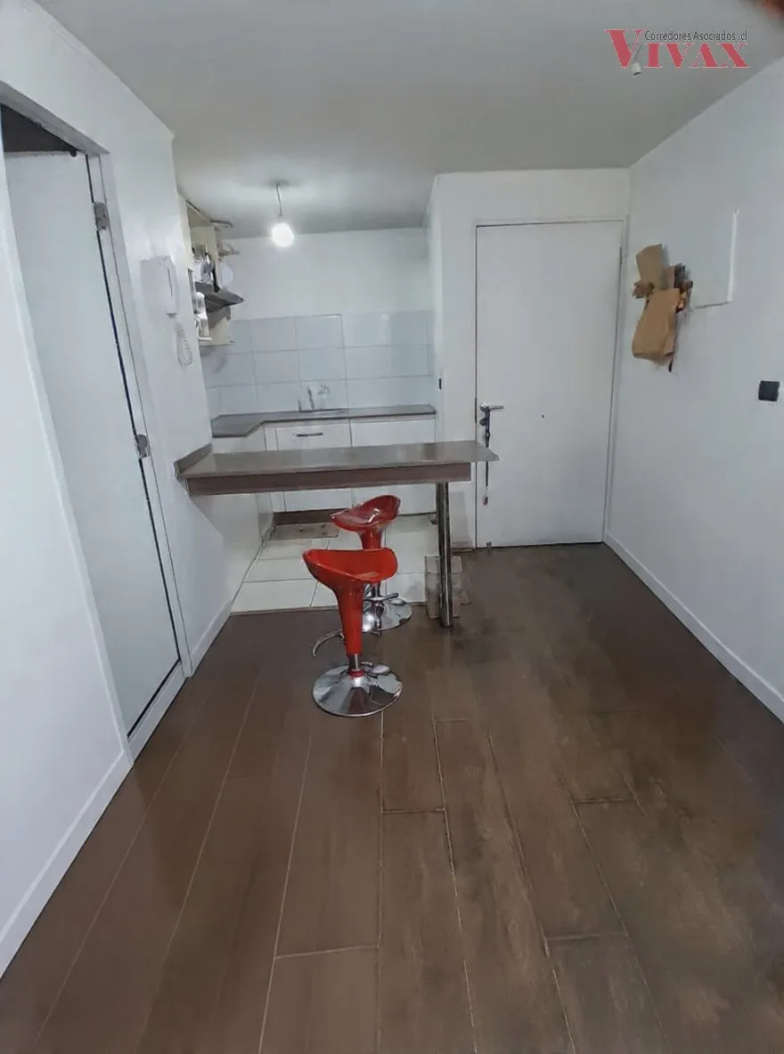 Imagen 2 de 18 de Arriendo Depto. 1d 1b 40 M2 Piso 7, Terraza Metro Santa Ana