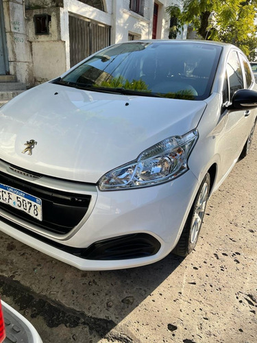Peugeot 208 2016 1.0 Access 5p