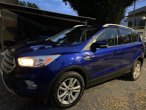 Ford Kuga Sel 2.0 L ecoboost 6AT FWD