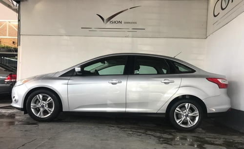 Imagen 2 de 13 de Ford Focus Se 2012