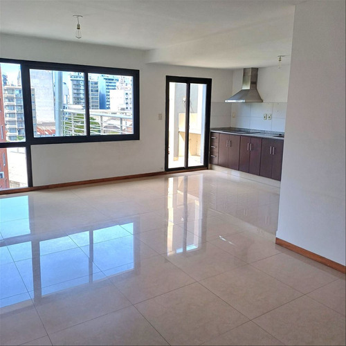 Alquiler Penthouse  Con Garage En Tres Cruces