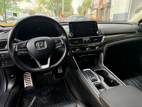 Honda Accord 2.0 Touring At