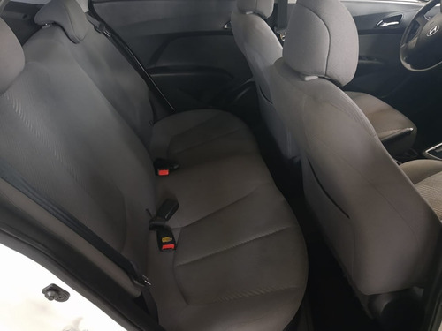 Hyundai Hb20s Comfort Plus 1.6 16v Flex Aut. 2015
