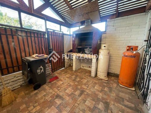 Casa En Venta De 3 Dorm. En Maipú Subsidio