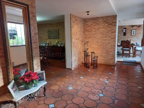 Imagen 2 de 13 de Venta Casa Prados Del Este 21-10321-y Ymanol Elizalde