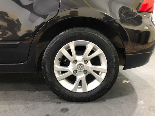 Imagem 14 de 17 de Nissan Livina 2014 1.6 S Flex 5p