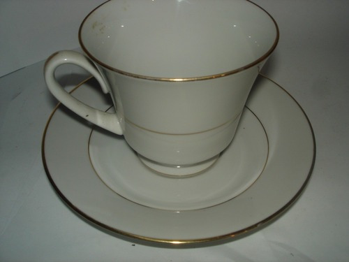 Taza Y Plato De Porcelana  Diamante Colombia Para Te  Buen