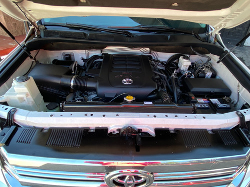 Toyota Tundra 5.7 Limited 4x4 At